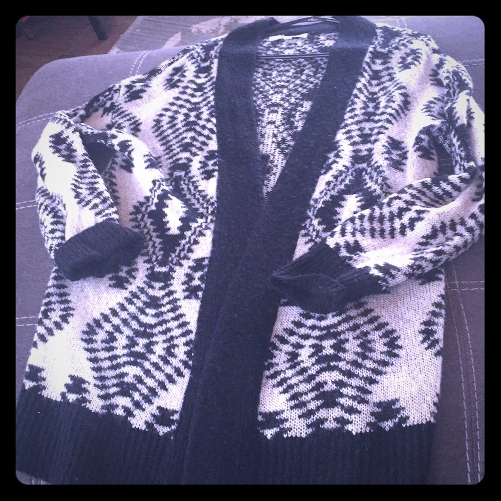 Aztec Pattern Open Sweater
